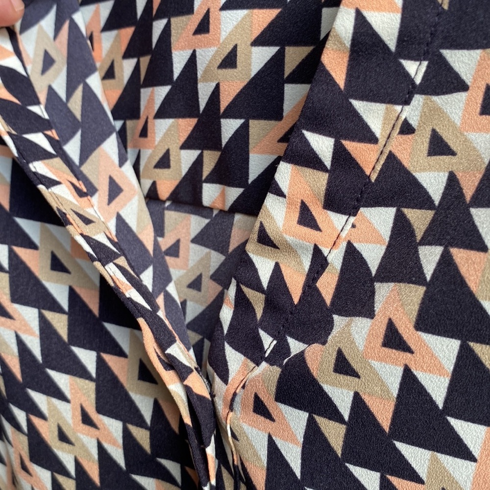 Talbots Triangle Patterned Long Sleeve Popover Bl… - image 3